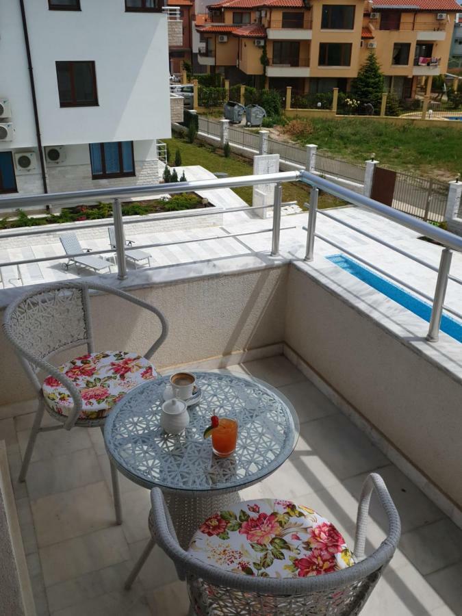 Emerald Hills Aparthotel Szozopol Kültér fotó